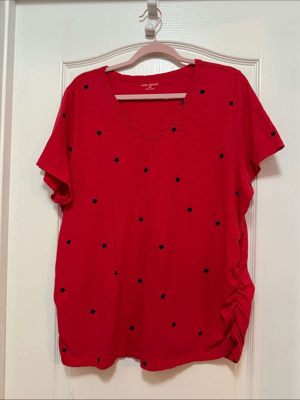 Lane Bryant vneck tshirt with side ruching size 18/20